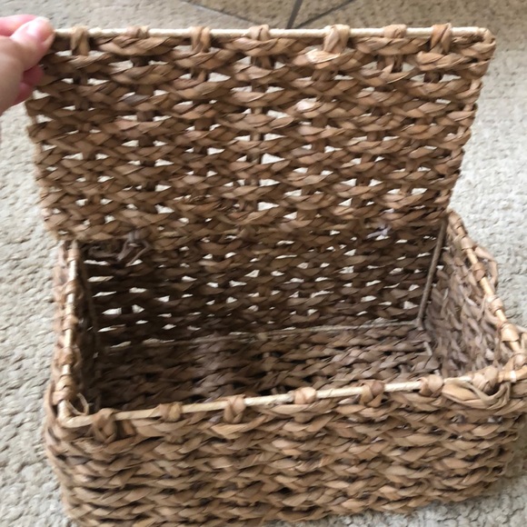 Wicker storage box - Picture 2 of 5